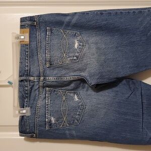 🟦 Abercrombie Erin Distressed Skinny Jean's NWOT